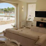 Trulli Terra Viva * Alberobello