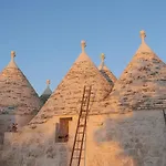 Trulli Terra Viva * Alberobello
